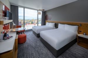 Crowne Plaza Hobart