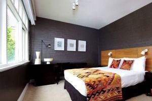 Harbour Rocks Hotel