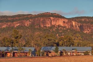 Mount Mulligan Lodge