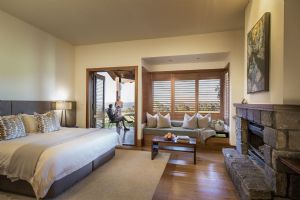 Spicers Peak Lodge