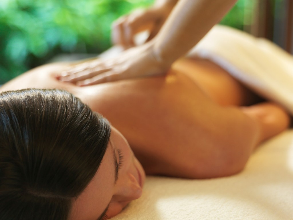 Spa Massage | Photo Credit: qualia Spa Massage | Photo Credit: qualia