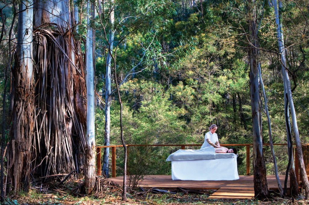 Spa Massage | Photo Credit: Wolgan Valley Resort & Spa Spa Massage | Photo Credit: Wolgan Valley Resort & Spa