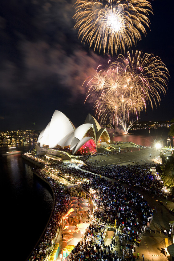 Fireworks over Sydney Harbour | Photo Credit: Destination New South Wales Fireworks over Sydney Harbour | Photo Credit: Destination New South Wales