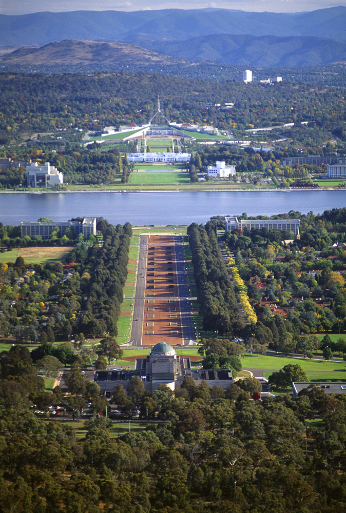 Canberra Anzac Parade | Photo Credit: Tourism Australia/Photographer Ian Russell Marriner Canberra Anzac Parade | Photo Credit: Tourism Australia/Photographer Ian Russell Marriner