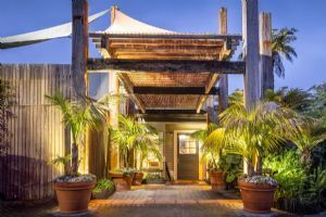 Solitaire Lodge - property view 8