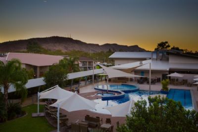 Crowne Plaza Alice Springs Lasseters