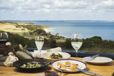 Luxury Food, Wine and Wildlife