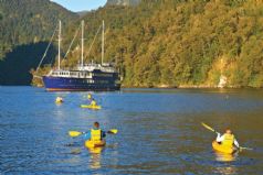 Doubtful Sound Wilderness Cruise