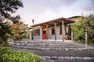 Hapuku Lodge and Tree Houses