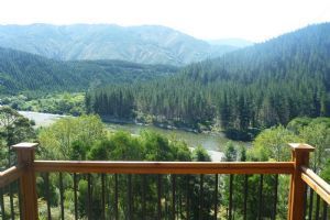Stonefly Lodge